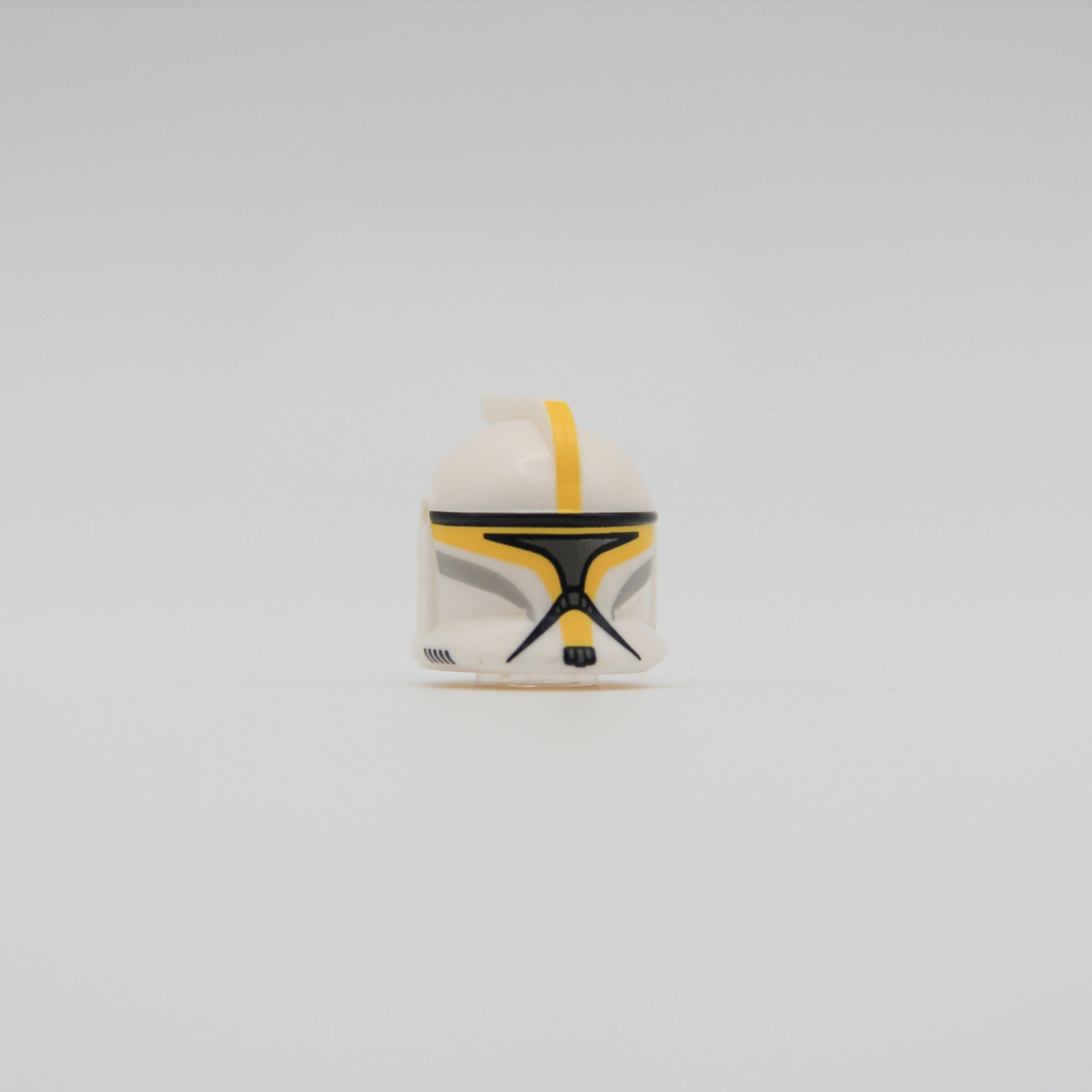 20P1 Clone Helmet - Commander [Yellow, Metallic Visor] – Ra'is Customs