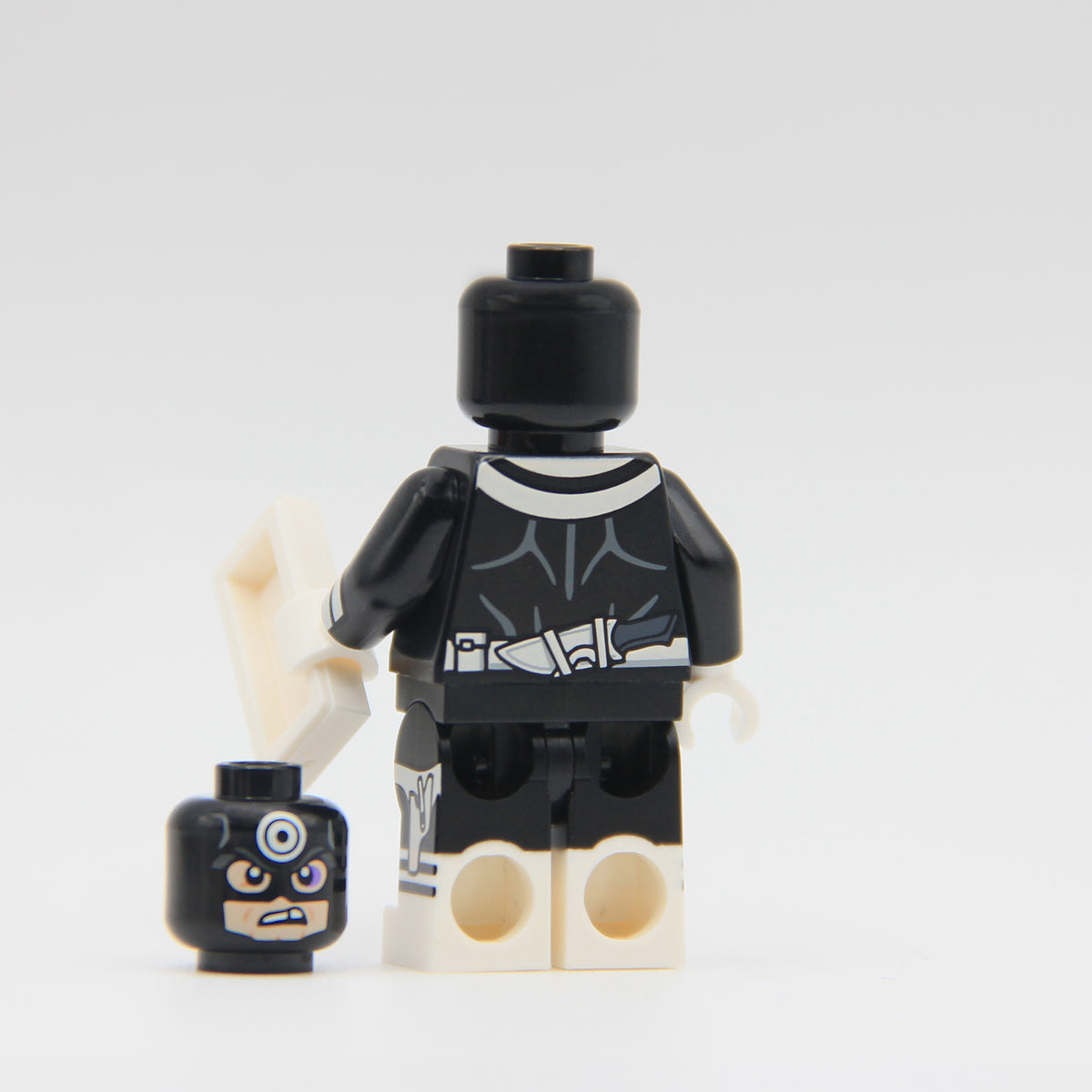 Bullseye Marvel custom LEGO minifigure by Ra'is Customs and Brick Daddy Minifigures