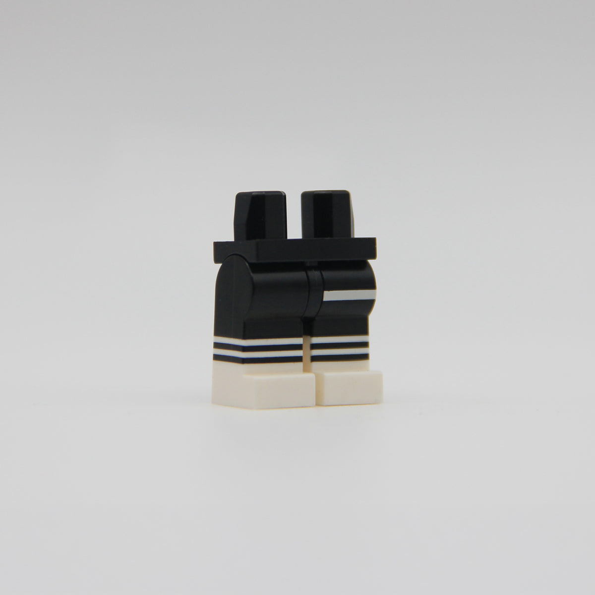 Bullseye Marvel custom LEGO minifigure by Ra'is Customs and Brick Daddy Minifigures
